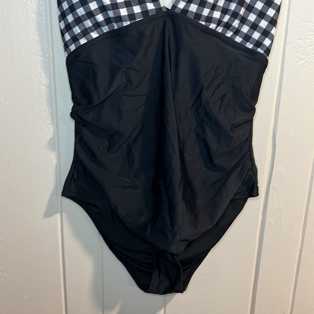 CUPSHE One Piece Swimsuit Black and White Gingham - Picture 3 of 9